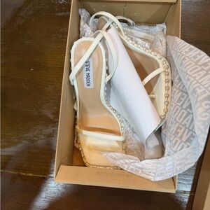 Steve Madden White Shoe Box